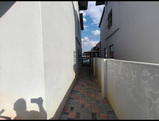 3 BEDROOM DUPLEX FOR SALE IN CASHAN